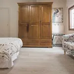 Casa De Cantaros *